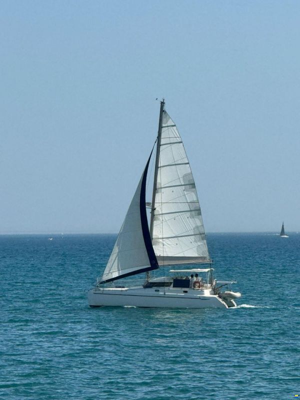 Fountaine Pajot Tobago 35