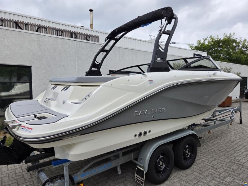Bayliner V20i - Waketower - my2026 - 250hp - NEW