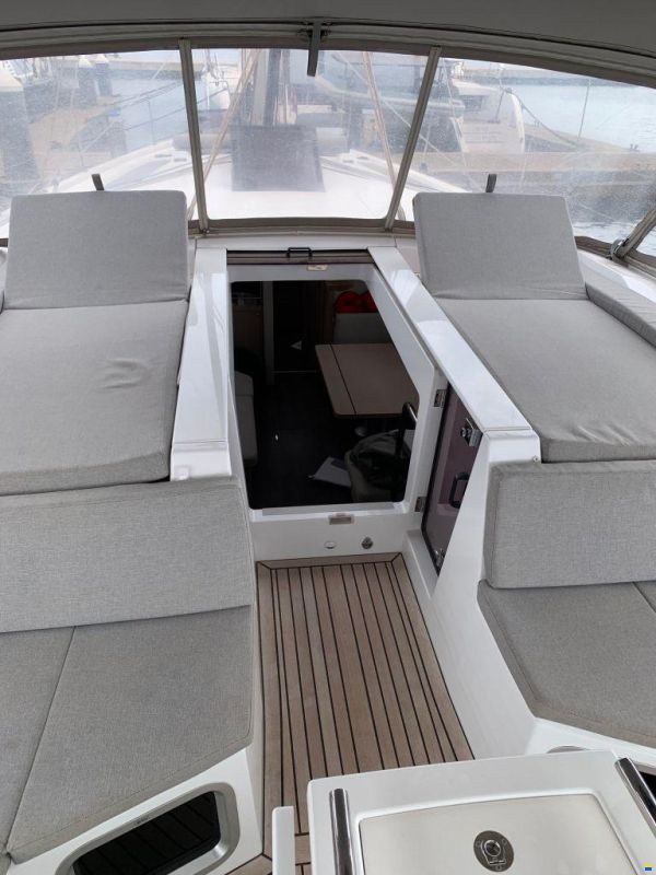 Beneteau Oceanis 51.1