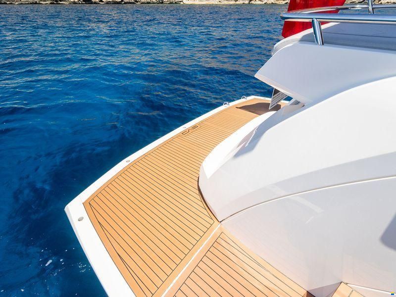 Sunseeker Predator 55 EVO