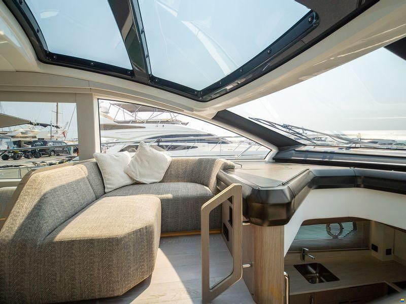 Sunseeker Predator 55 EVO