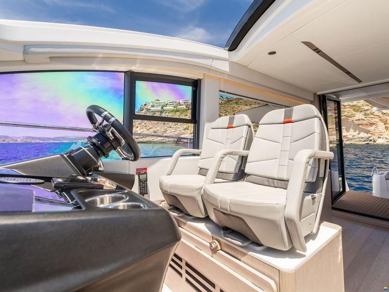 Sunseeker Predator 55 EVO