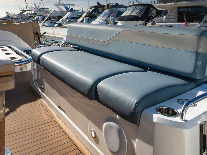 Sunseeker Predator 55 EVO