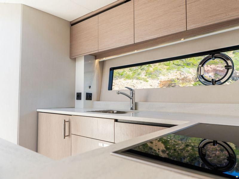 Sunseeker Predator 55 EVO