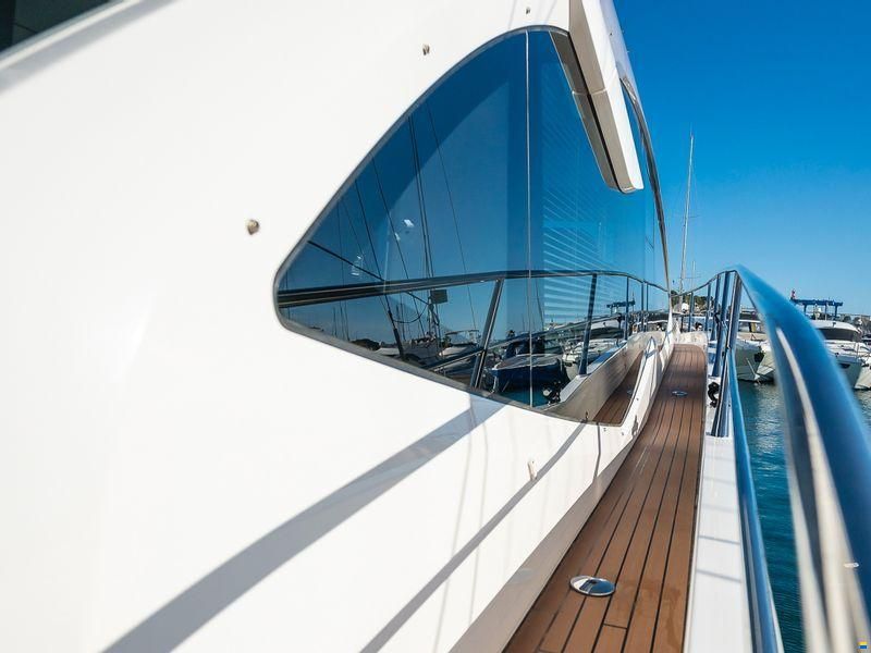 Sunseeker Predator 55 EVO
