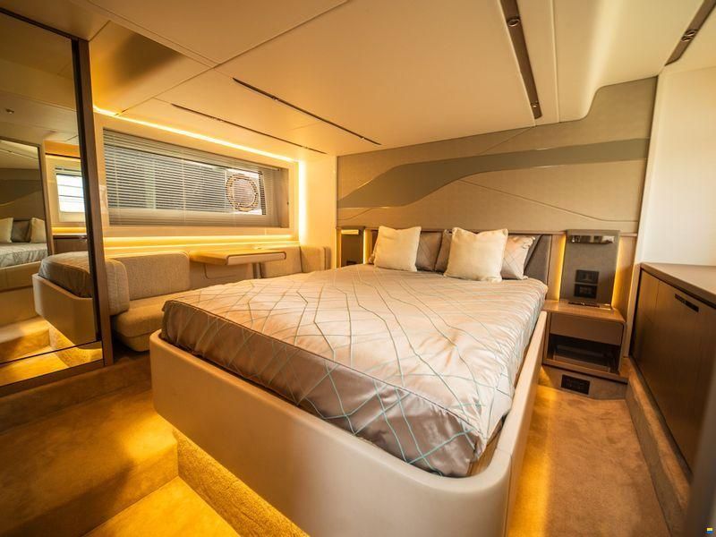 Sunseeker Predator 55 EVO