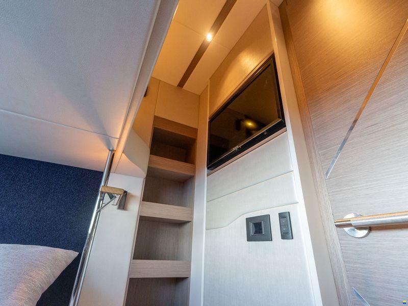 Sunseeker Predator 55 EVO