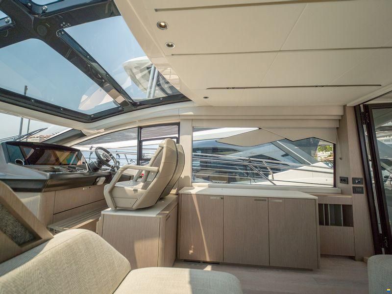 Sunseeker Predator 55 EVO