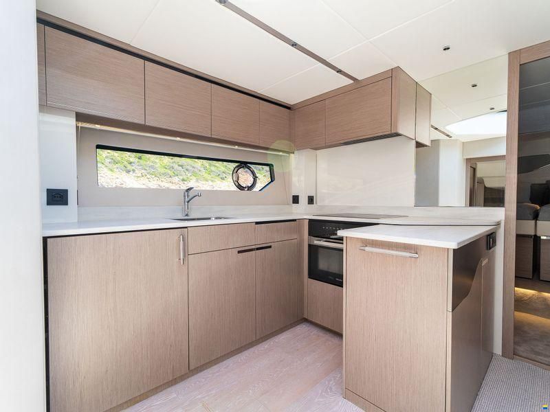 Sunseeker Predator 55 EVO
