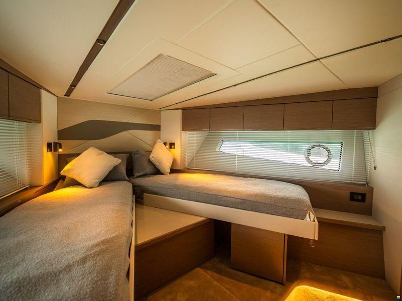 Sunseeker Predator 55 EVO