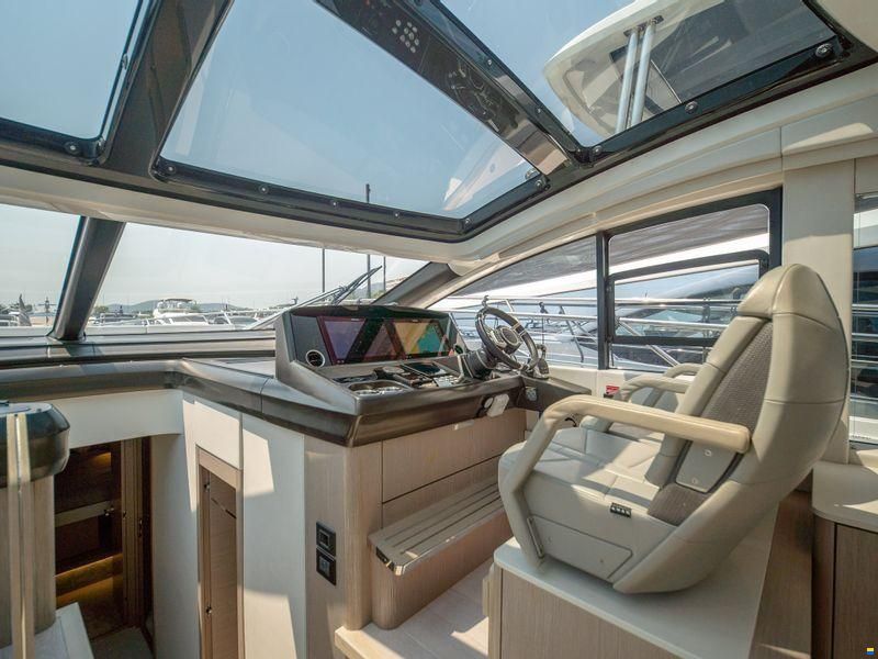 Sunseeker Predator 55 EVO