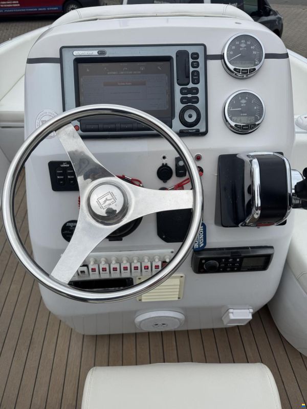 Nautica 25 RIB