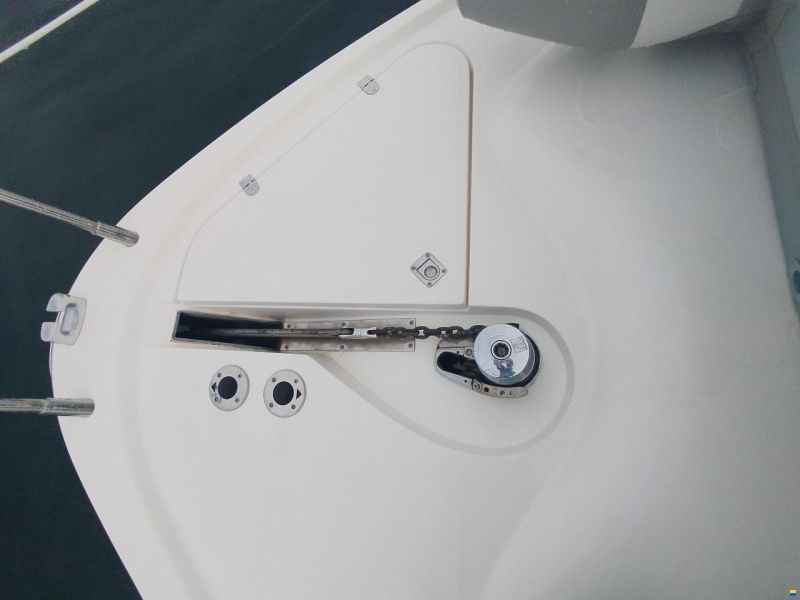 Sealine F37