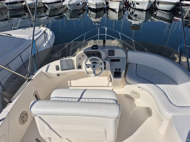 Sealine F37