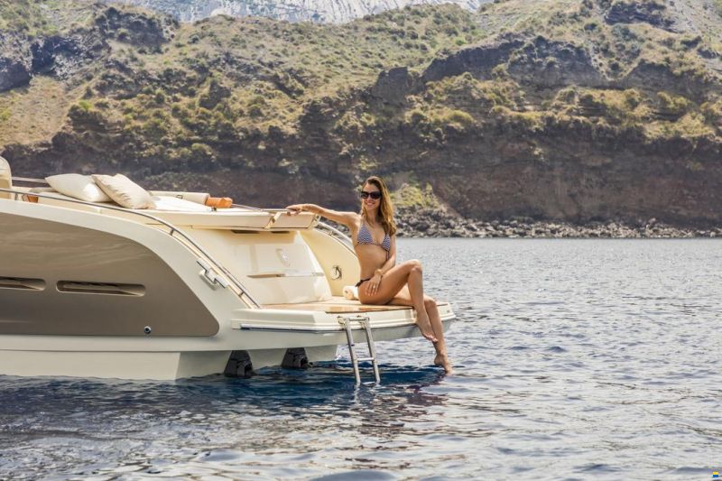 Invictus GT 320