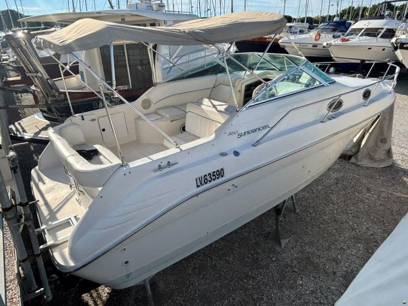 Sea Ray 250 Sundancer