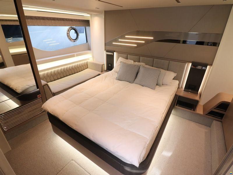 Sunseeker Predator 60 Evo