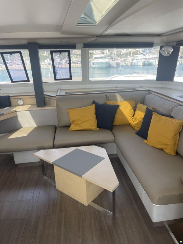 Fountaine Pajot Saona 47