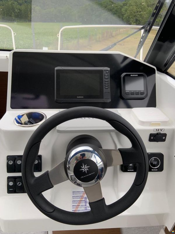 Jeanneau Merry Fisher 605