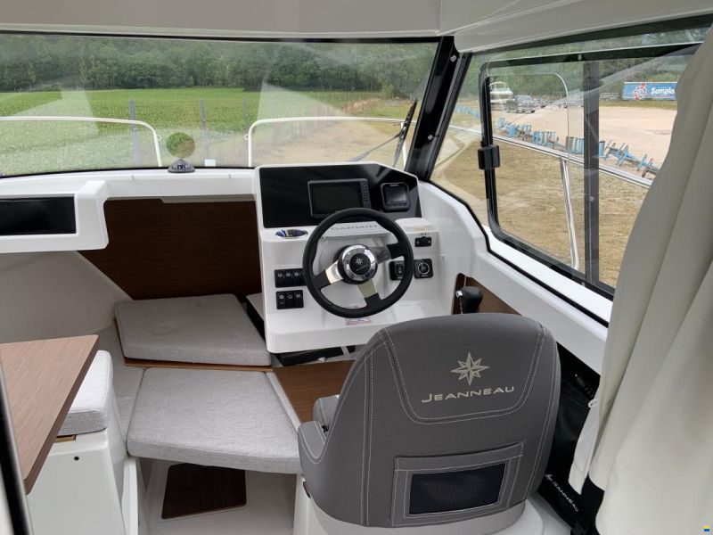 Jeanneau Merry Fisher 605