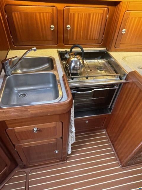 Bavaria 37 C