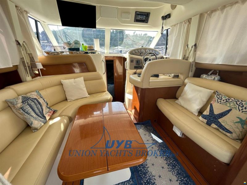 Prestige 32