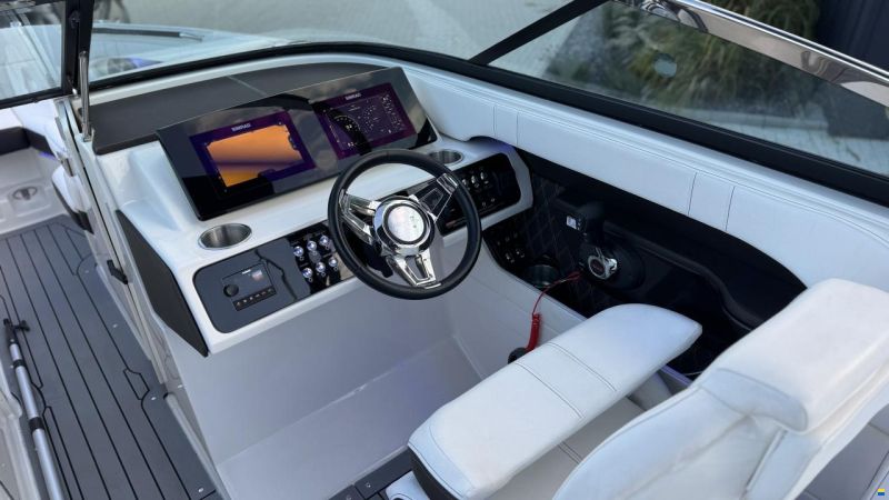Sea Ray 250 SLX