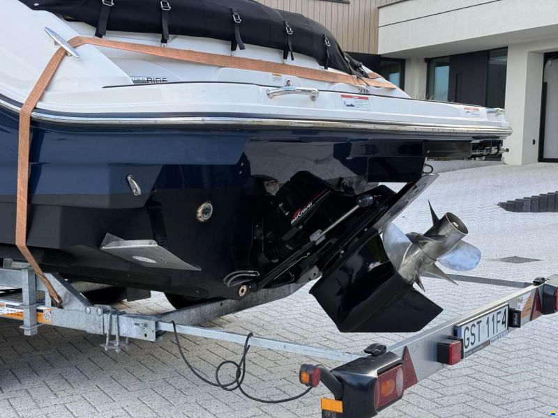 Sea Ray 250 SLX