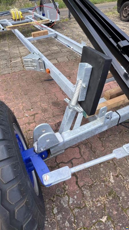 Weihe Yachting Bootstrailer 25 km/h, 4t