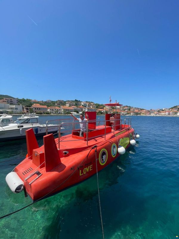 Semisubmarine