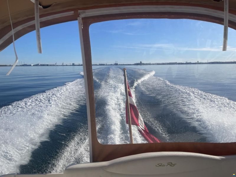 Sea Ray 280