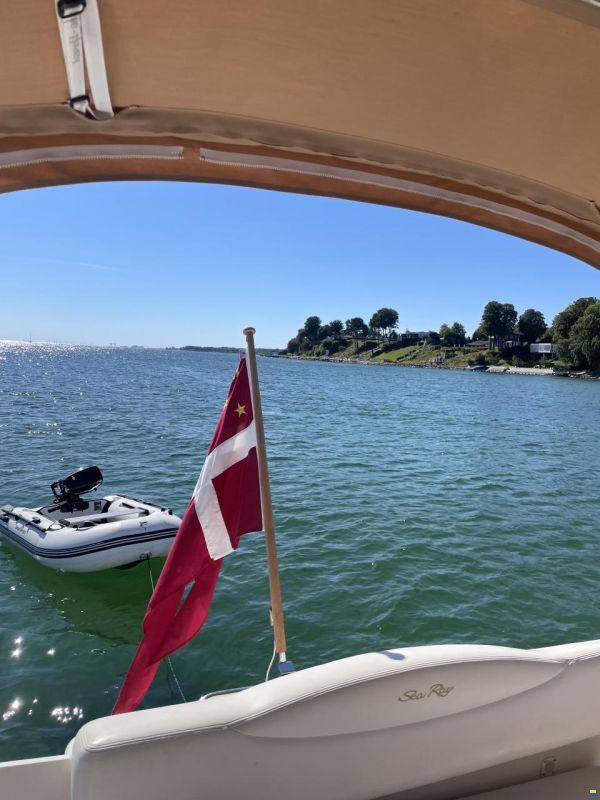 Sea Ray 280