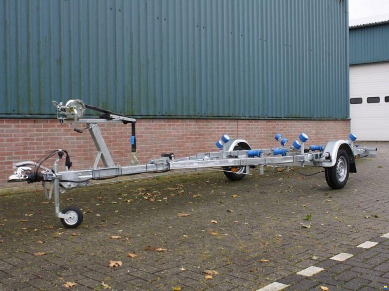 1050V
