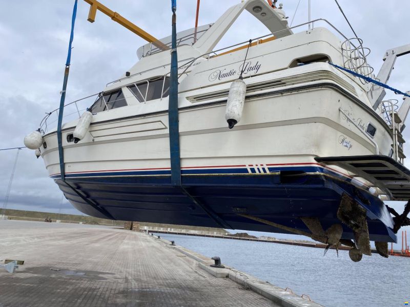 Princess 435