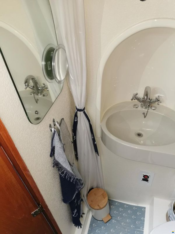 Fairline Corniche
