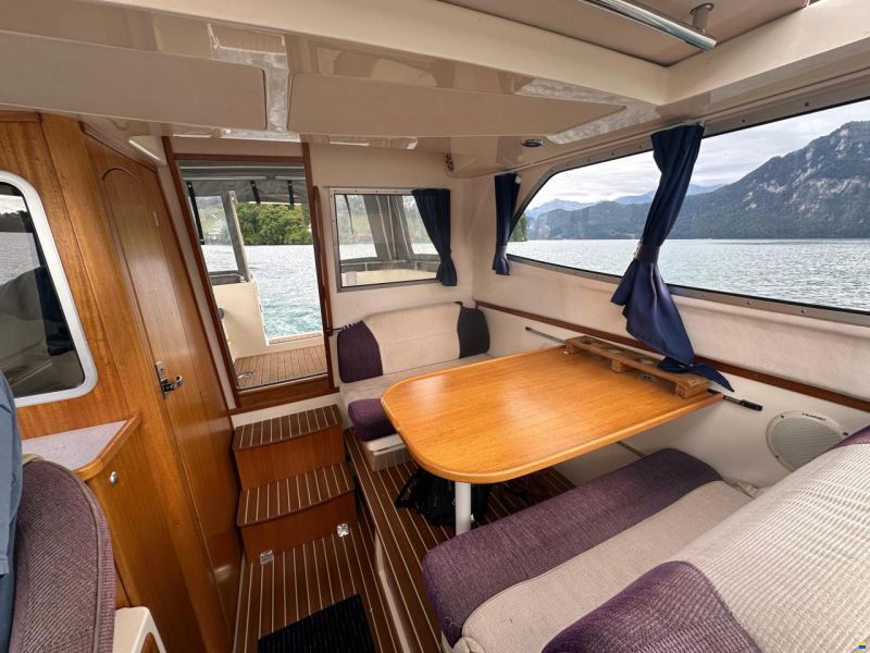 Bella 765 Cabin