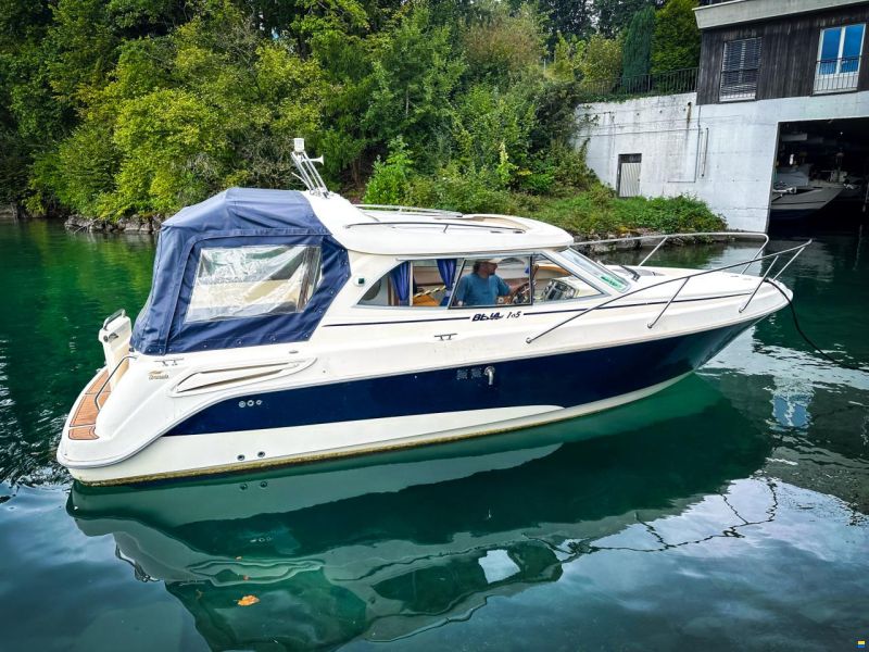 Bella 765 Cabin