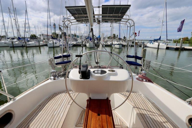 Maxi 38