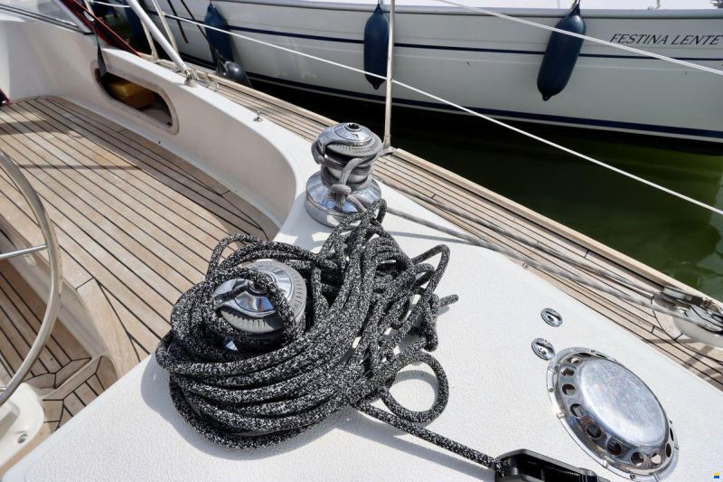 Maxi 38
