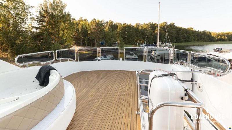 Elegance 68