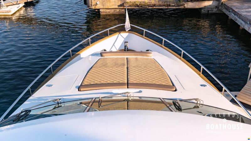 Elegance 68