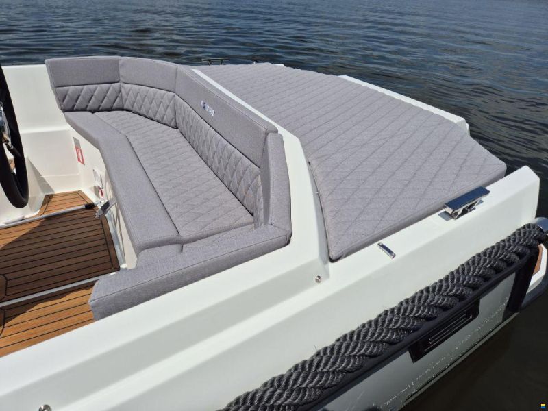 Aqua 24 T7 Tender sloep