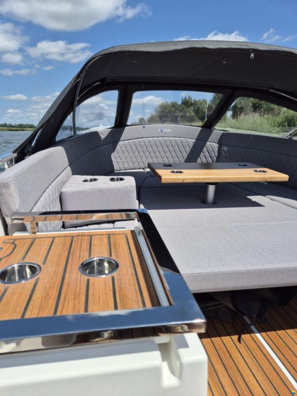 Aqua 24 T7 Tender sloep