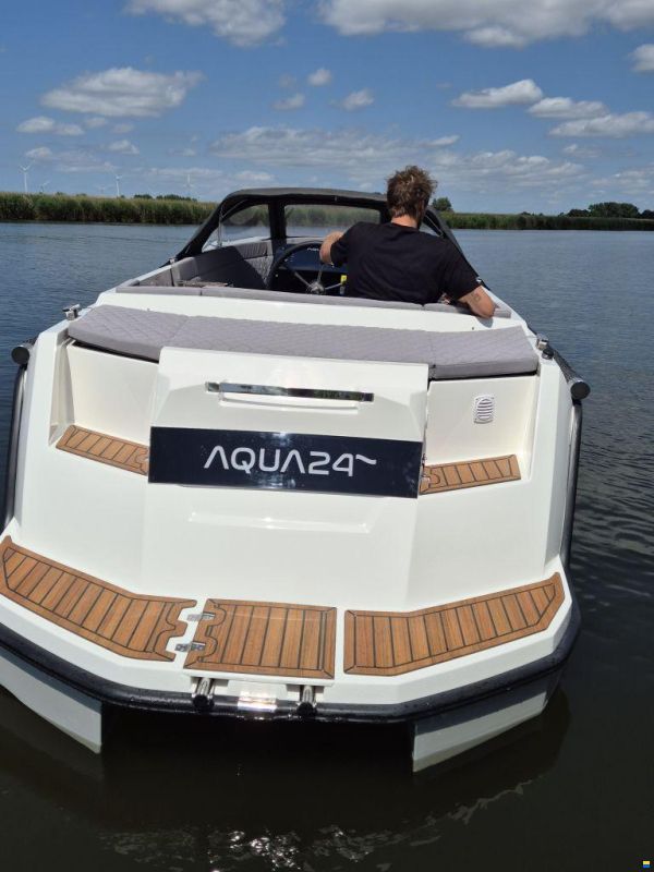 Aqua 24 T7 Tender sloep
