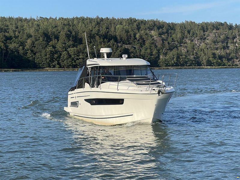 Jeanneau Merry Fisher 895