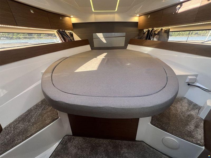 Jeanneau Merry Fisher 895