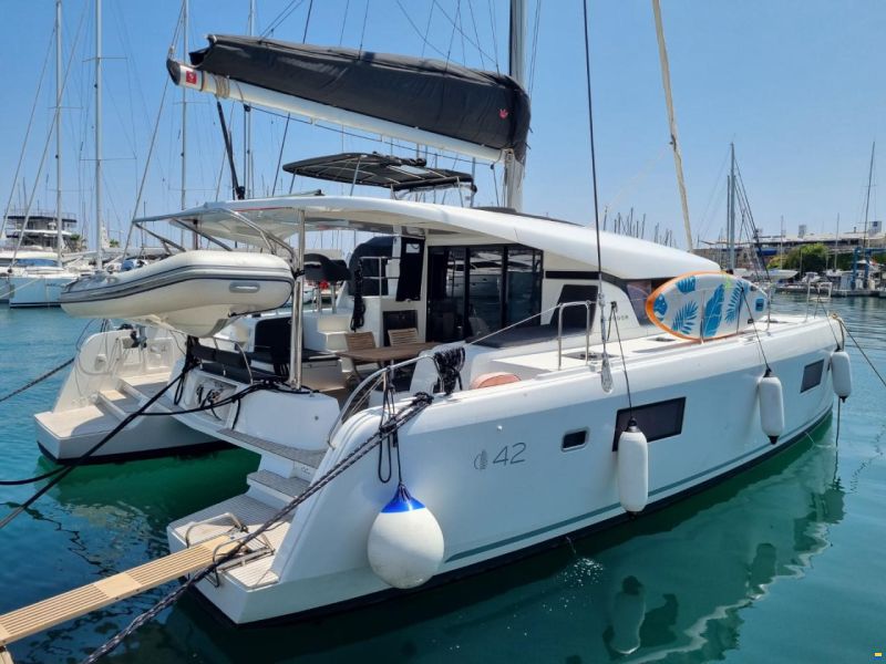 Lagoon 42