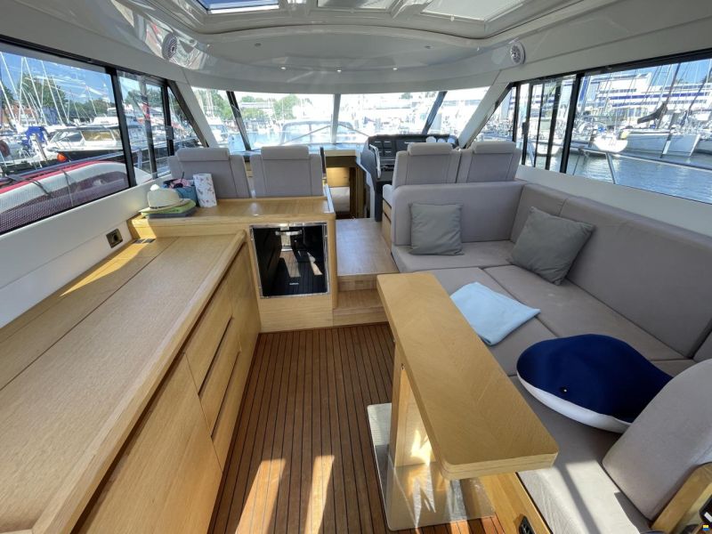Sealine C 48