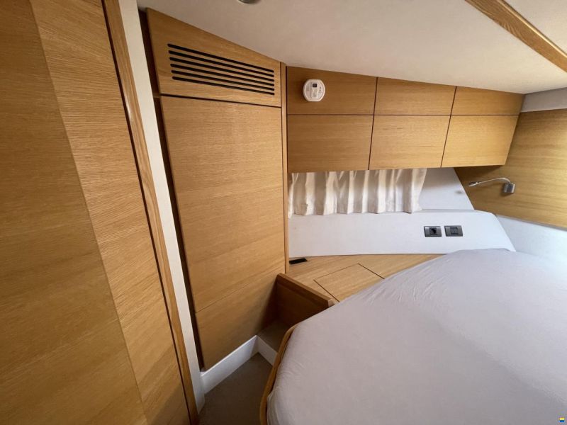 Sealine C 48