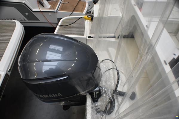Jeanneau Merry Fisher 895
